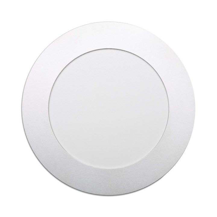 Lumileds ultrathin Integrated Light Guide plates deliver diffuse, non-pixilated lighting with >25,000 lumens and 128 lm/W system efficiency, meeting DLC Premium V4.2 qualifications for outdoor fixtures.